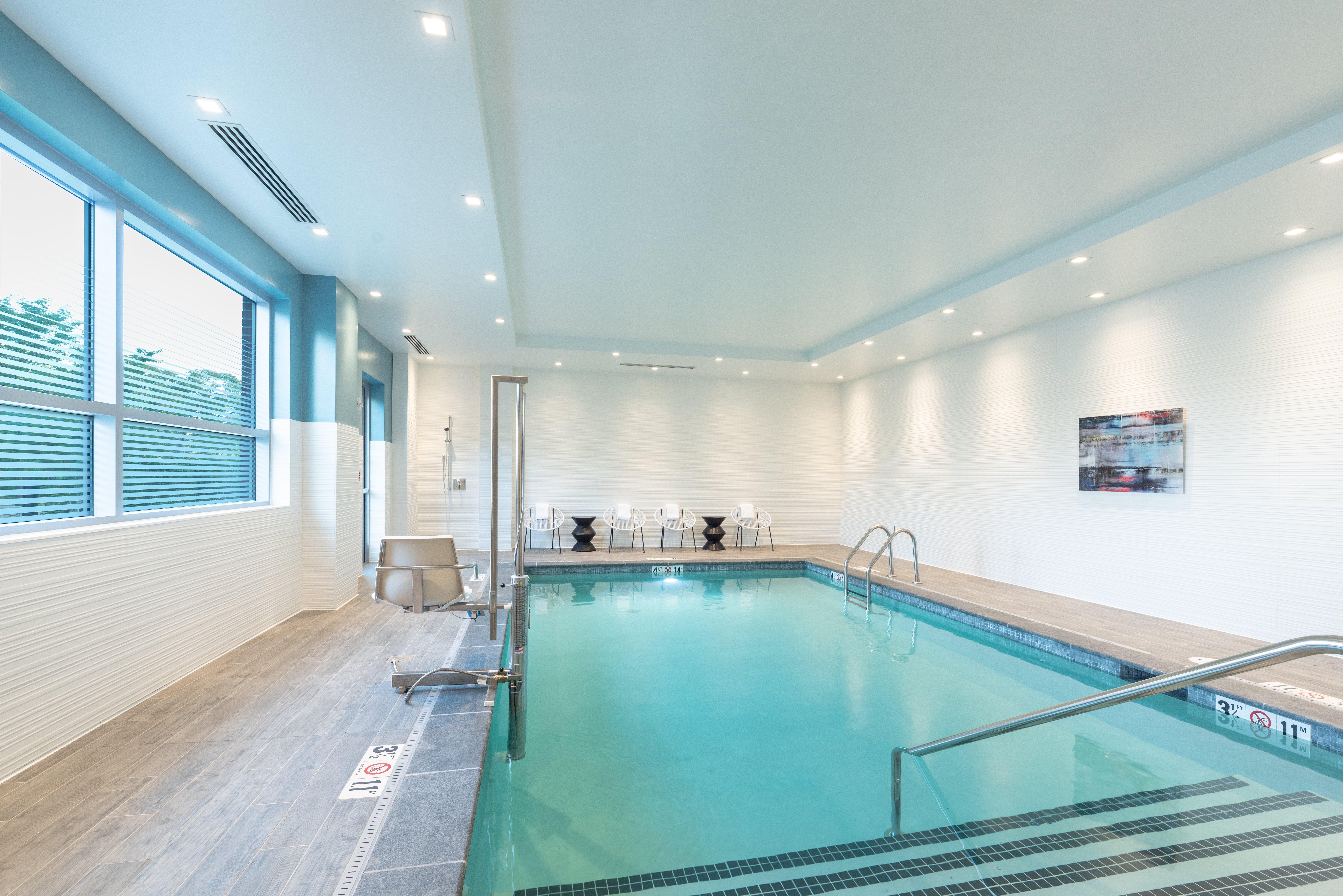 Holiday Inn Boston Logan Airport - Chelsea By Ihg Ngoại thất bức ảnh